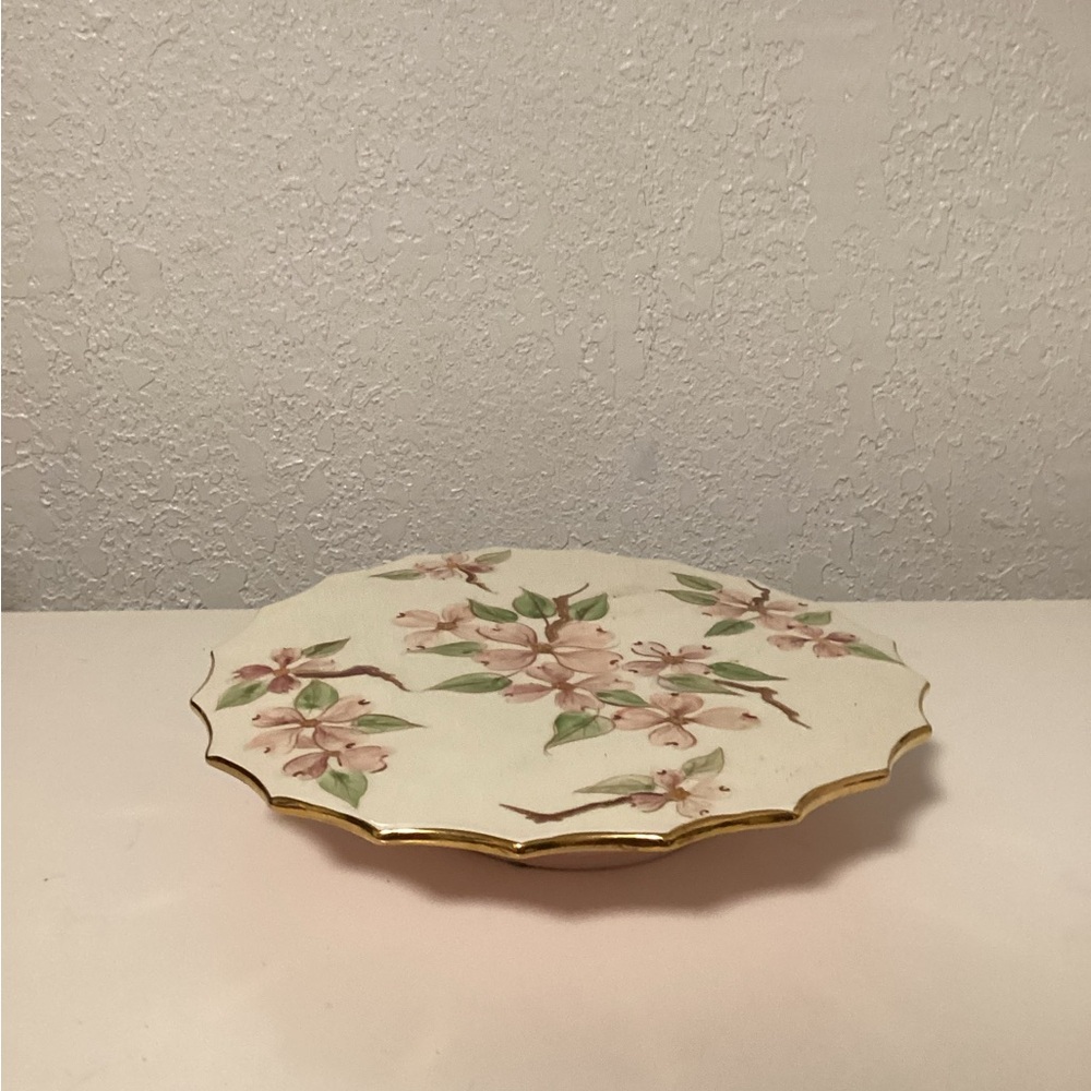 Vintage Floral Pedestal Plate 🔥